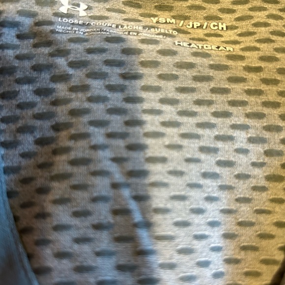 Boys Under Armour Quarter Zip size YSM - Picture 4 of 4